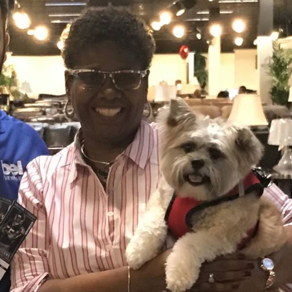 Meet your Posher, Sharon